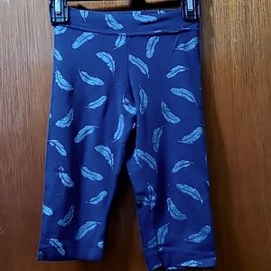 Glitter Feather Capri Leggings